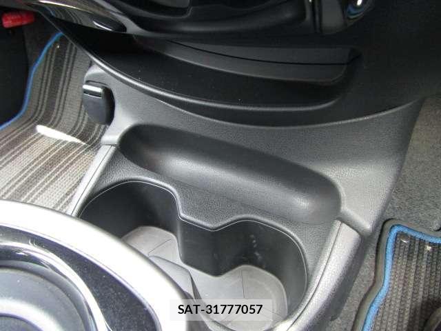 Nissan NOTE 2018-07 8373710-10
