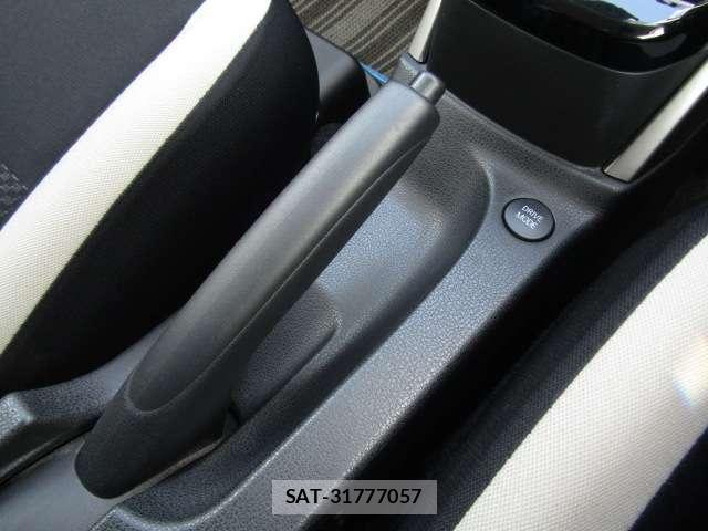 Nissan NOTE 2018-07 8373710-11