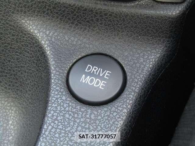 Nissan NOTE 2018-07 8373710-15