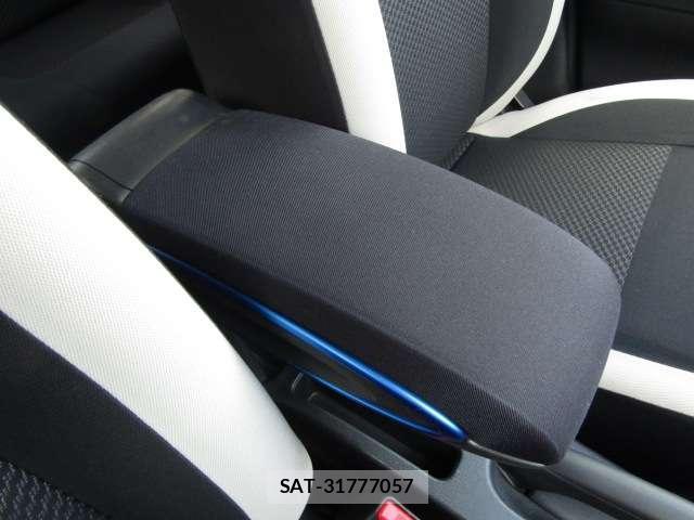 Nissan NOTE 2018-07 8373710-16