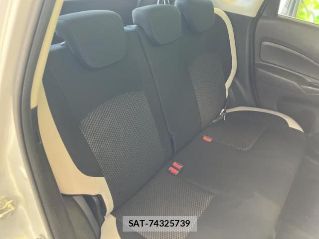 Nissan NOTE 2019-06 8373743-5