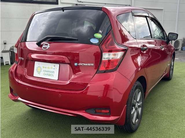 Nissan NOTE 2018-02 8374022-1
