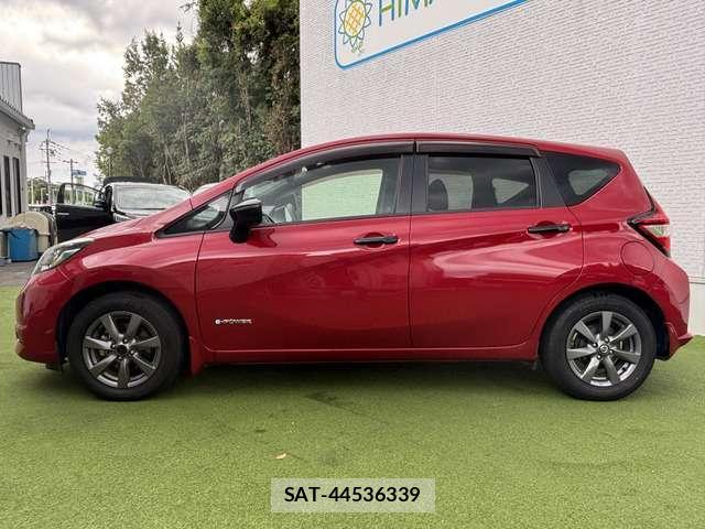 Nissan NOTE 2018-02 8374022-16