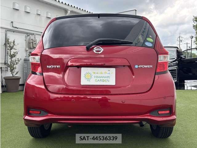 Nissan NOTE 2018-02 8374022-18