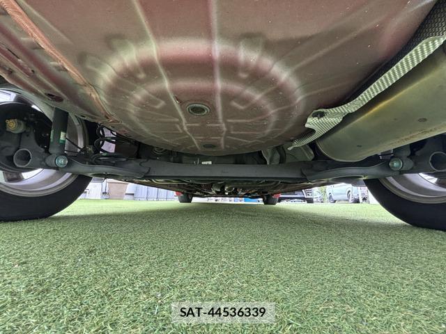Nissan NOTE 2018-02 8374022-8