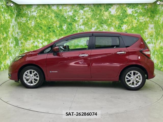 Nissan NOTE 2017-08 8374077-1