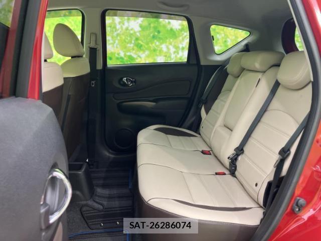 Nissan NOTE 2017-08 8374077-6