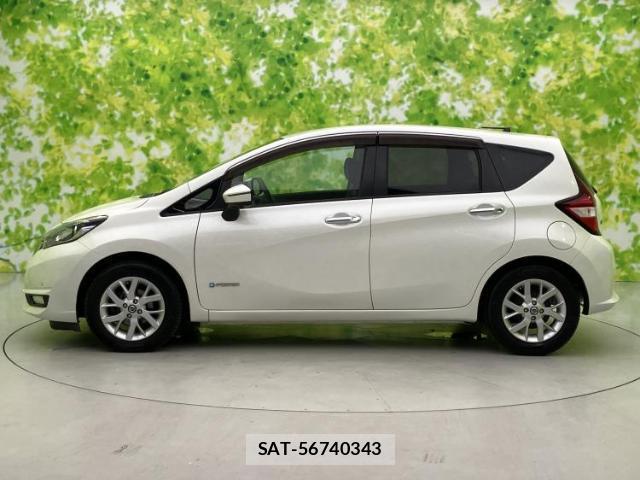 Nissan NOTE 2018-09 8374160-1