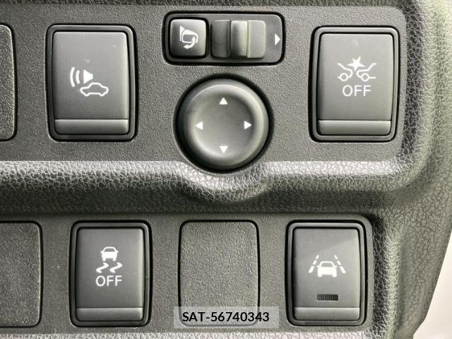 Nissan NOTE 2018-09 8374160-14