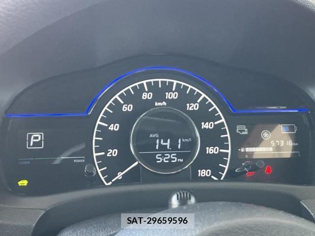 Nissan NOTE 2019-03 8374251-11
