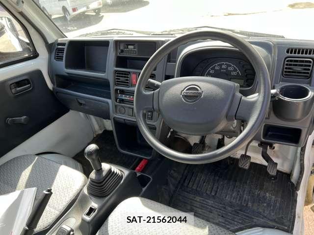 Nissan CLIPPER TRUCK 2016-02 8373281-2