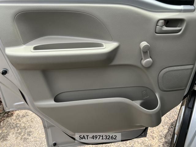 Nissan CLIPPER VAN 2015-03 8372747-3