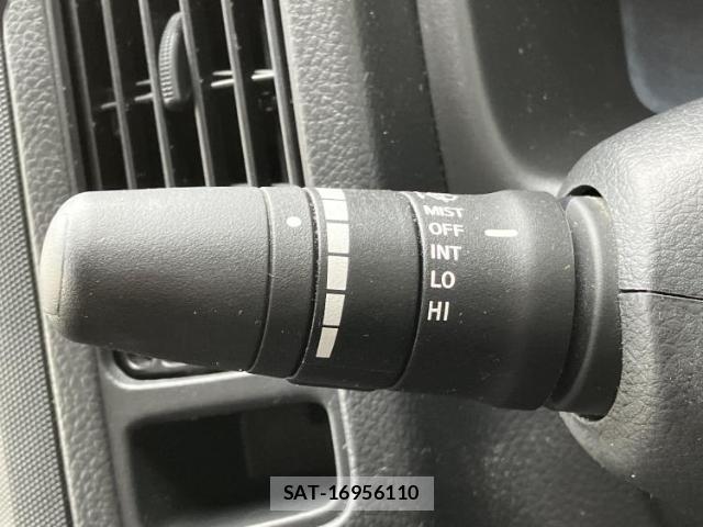 Nissan NV150 AD 2019-08 8374235-15