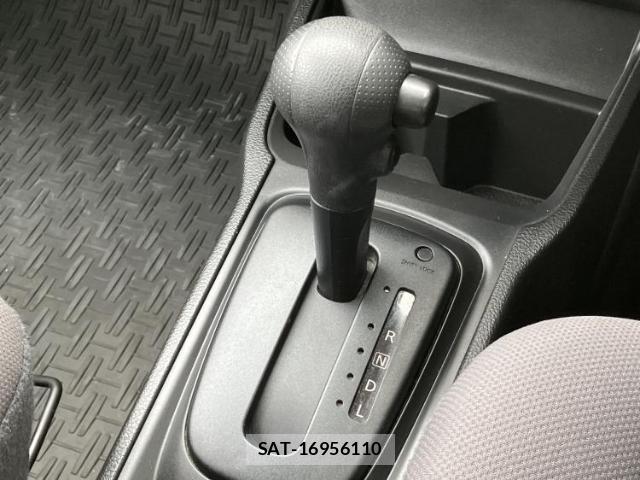 Nissan NV150 AD 2019-08 8374235-16