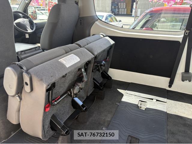 Nissan NV350 Caravan 2017-11 8373152-6