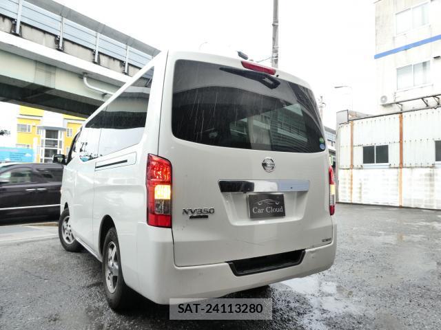 Nissan NV350 Caravan 2014-07 8373804-4