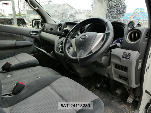 Nissan NV350 Caravan 2014-07 8373804-9