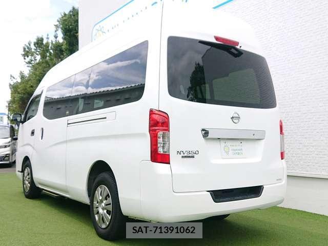 Nissan NV350 Caravan 2016-07 8374025-4