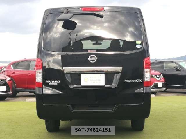 Nissan NV350 Caravan 2016-03 8374031-1