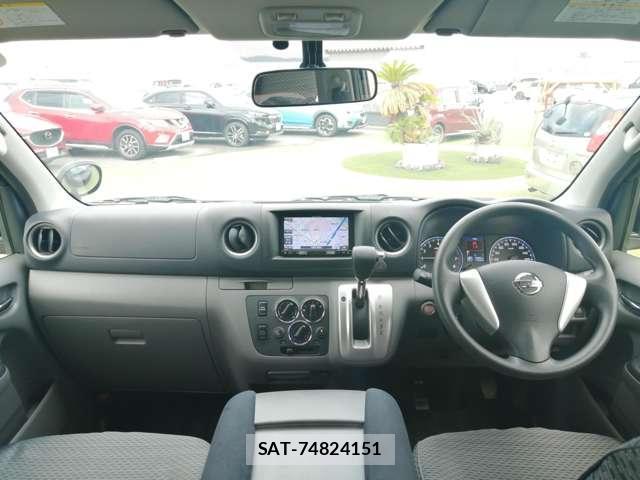 Nissan NV350 Caravan 2016-03 8374031-4