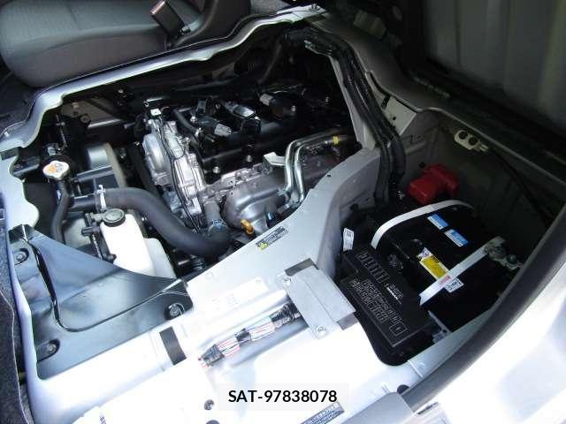 Nissan NV350 Caravan 2021-07 8374043-10