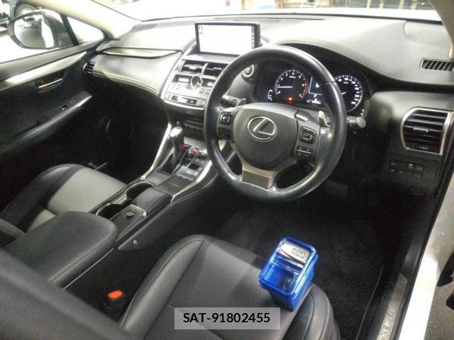 Lexus NX 2019-07 8372507-2
