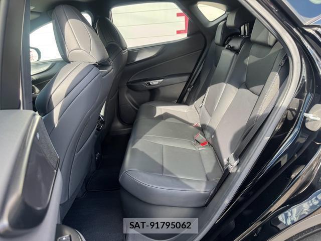 Lexus NX 2023-02 8373738-10