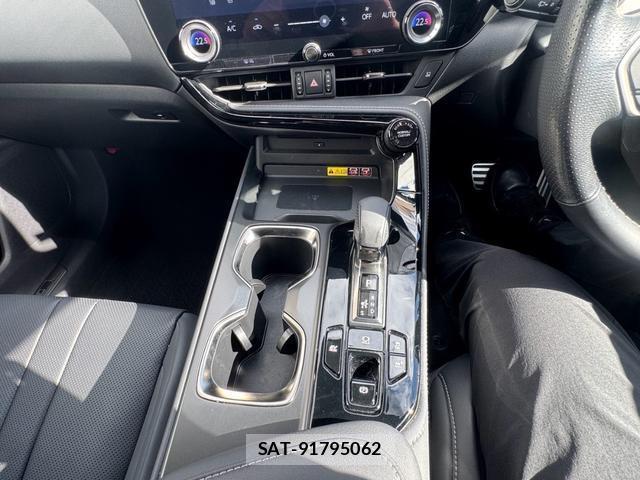 Lexus NX 2023-02 8373738-3