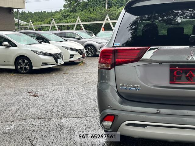 Mitsubishi OUTLANDER PHEV 2018-11 8372616-12