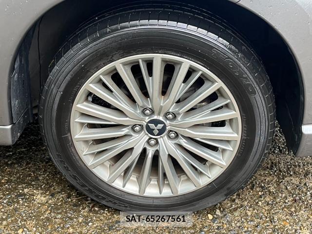 Mitsubishi OUTLANDER PHEV 2018-11 8372616-15