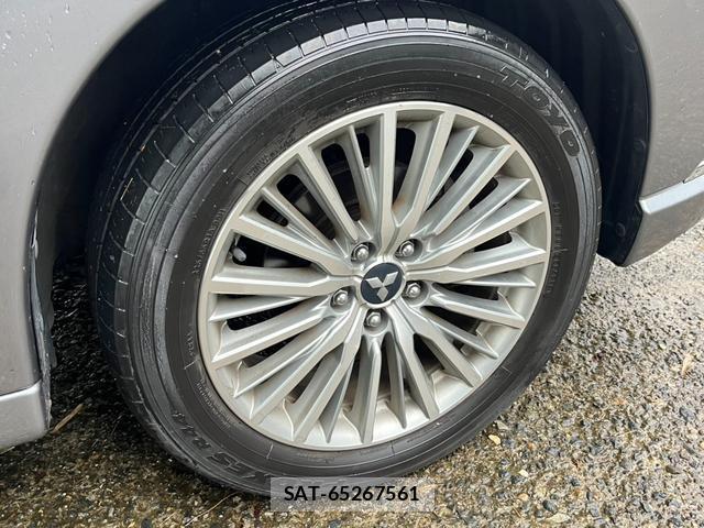 Mitsubishi OUTLANDER PHEV 2018-11 8372616-16