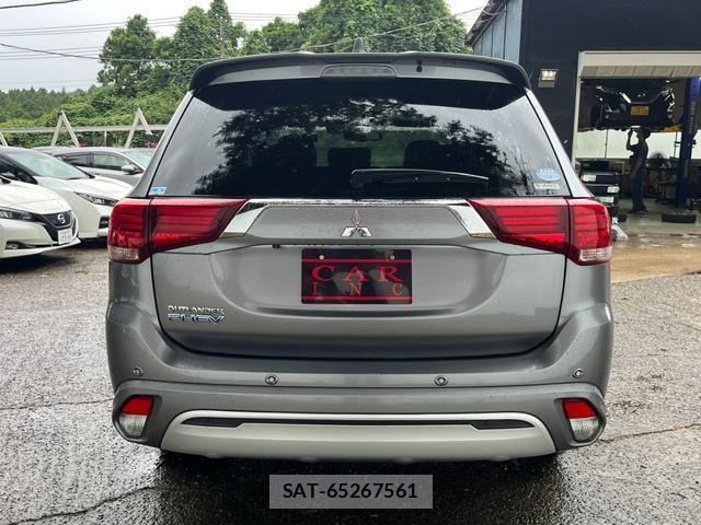 Mitsubishi OUTLANDER PHEV 2018-11 8372616-5
