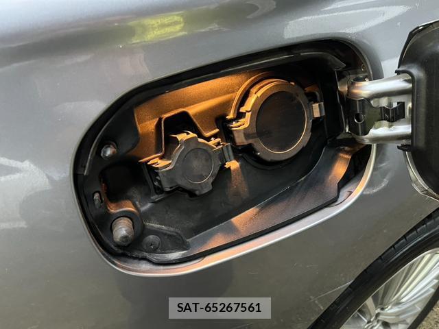 Mitsubishi OUTLANDER PHEV 2018-11 8372616-7