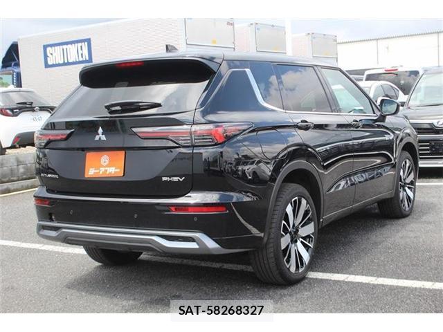 Mitsubishi OUTLANDER PHEV 2025-08 8373530-14