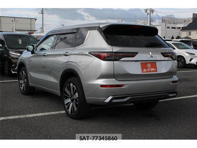 Mitsubishi OUTLANDER PHEV 2024-12 8373534-11