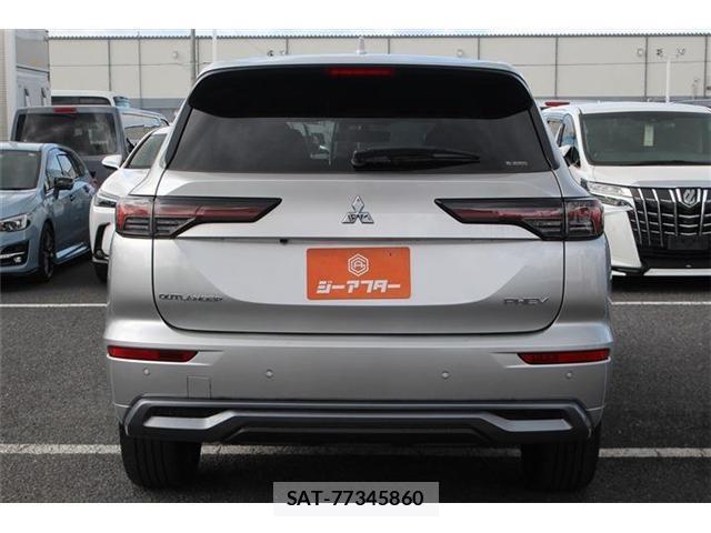 Mitsubishi OUTLANDER PHEV 2024-12 8373534-12