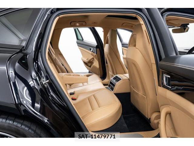 Porsche PANAMERA 2019-12 8373458-13