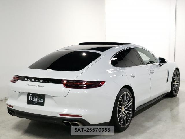 Porsche PANAMERA 2019-12 8374343-2