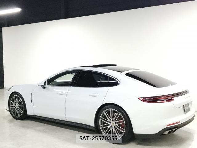 Porsche PANAMERA 2019-12 8374343-3