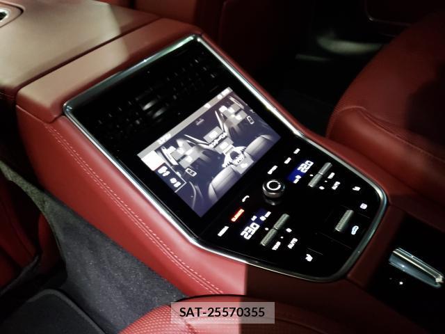 Porsche PANAMERA 2019-12 8374343-6