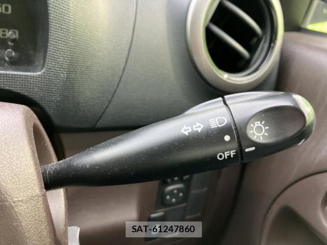 Toyota PASSO 2015-11 8374134-13
