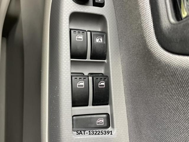 Toyota PIXIS JOY 2023-01 8374309-17