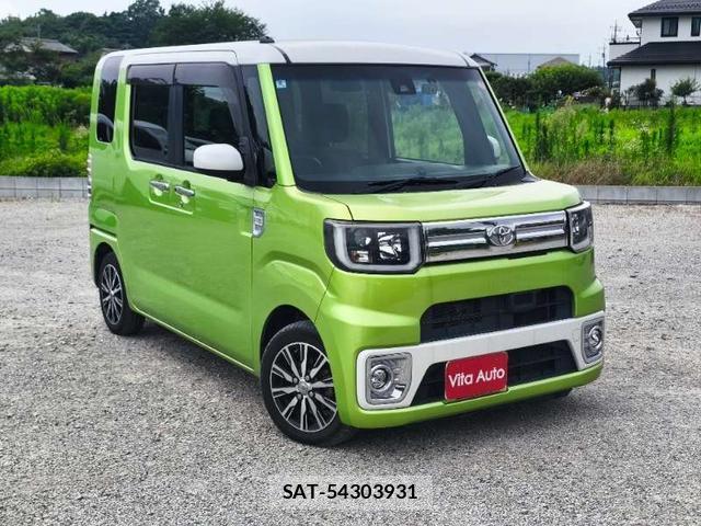 Toyota Pixis Mega 2016-08 8372764-1