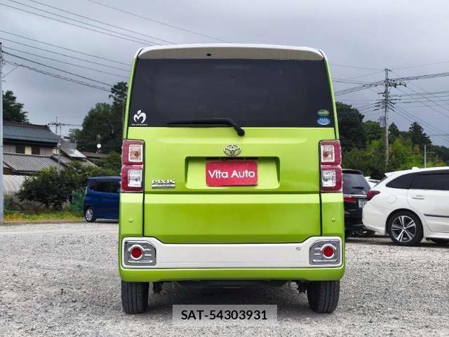 Toyota Pixis Mega 2016-08 8372764-10
