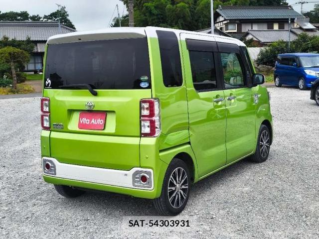 Toyota Pixis Mega 2016-08 8372764-13
