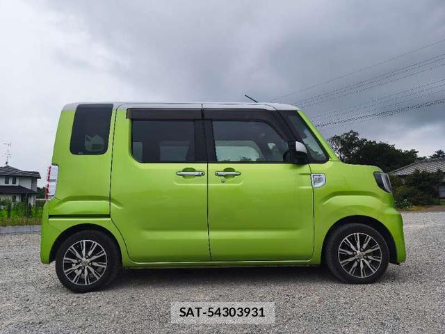 Toyota Pixis Mega 2016-08 8372764-15