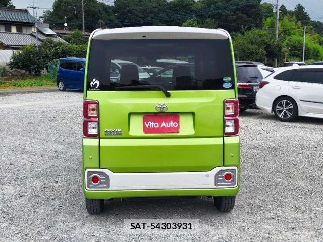 Toyota Pixis Mega 2016-08 8372764-3