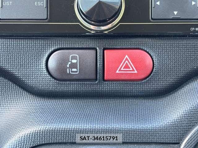 Toyota PORTE 2016-03 8373570-7