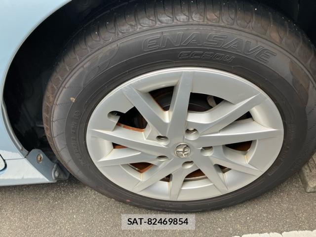 Toyota PRIUS ALPHA 2012-01 8372972-13