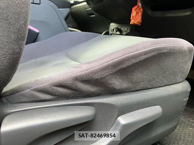 Toyota PRIUS ALPHA 2012-01 8372972-16